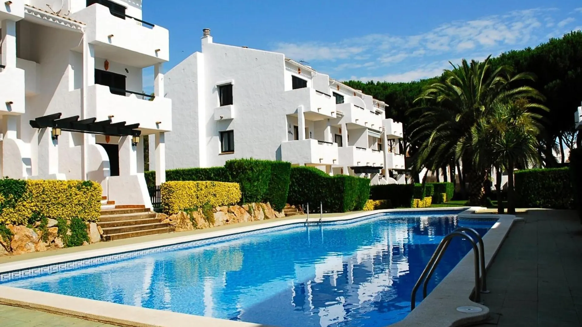 The Apartment In Pals Has 2 Bedrooms