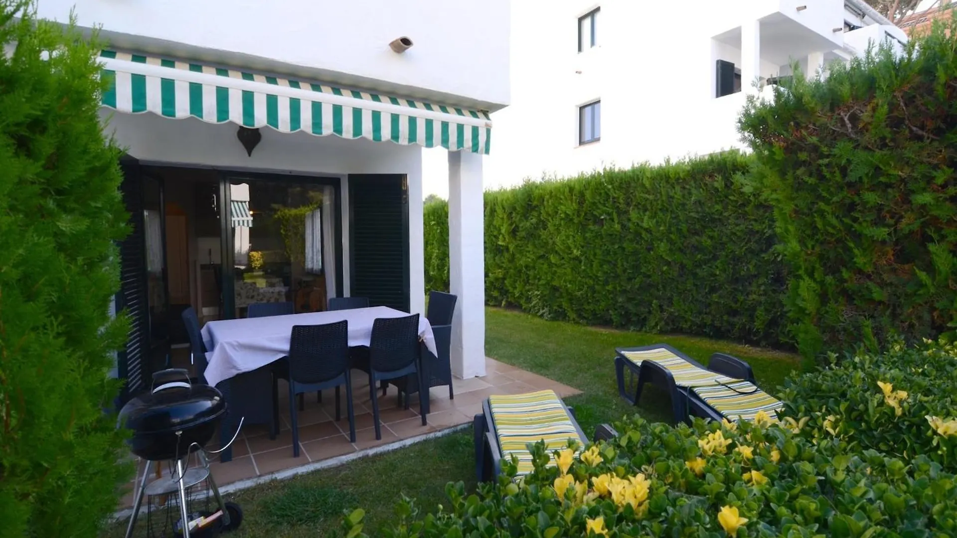 The Apartment In Pals Has 2 Bedrooms Spain